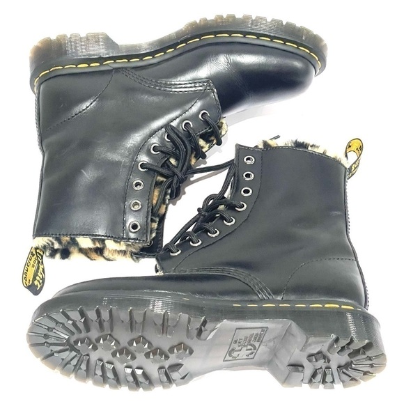 DR. MARTENS WOMEN’S 1460 SERENA LEOPARD FAUX FUR LINED BOOTS - BLACK SZ- 7 .US - Picture 6 of 11